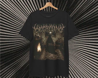 Haunted Cabin Metalcore T-Shirt: Gruseliges Gothic Halloween T-Shirt