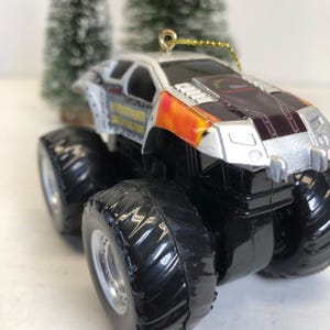 Max-D Monster Truck Ornament Silver/Black Collectible Decoration bild 4