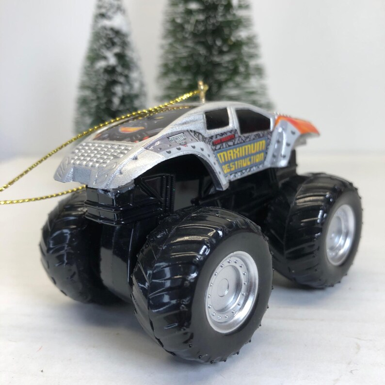 Max-D Monster Truck Ornament Silver/Black Collectible Decoration bild 6