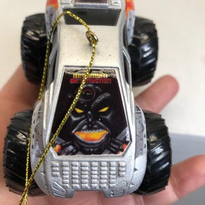 Max-D Monster Truck Ornament Silver/Black Collectible Decoration bild 10