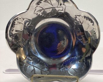 Vintage Pewter Bowl Silver Color Grape Centerpiece Kitchen Metal Trinket Dish 8”