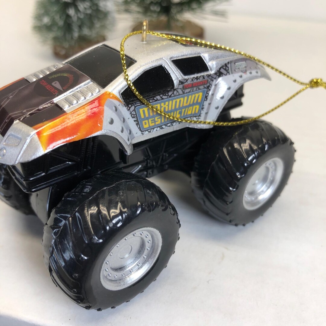 Max-d Monster Truck Ornament Silver/black Collectible Decoration