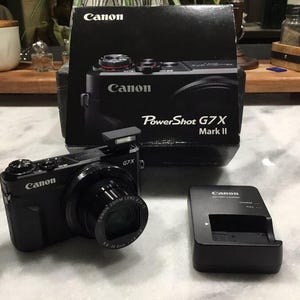 Canon PowerShot G7 X Mark II 20.1 MP Compact Digital Camera - Black