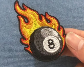 Écusson thermocollant brodé billard rétro n° 8 boules