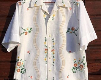 Men&#39;s White Floral Print Shirt: Indian Party Wear