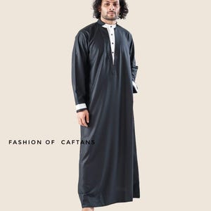 V-Neck Black Thobe for Men: Comfortable Cotton Jubba