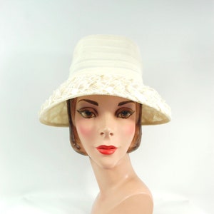 Early 1960s Soft White Straw Cellophane Straw and Chiffon Cloche Bucket Hat