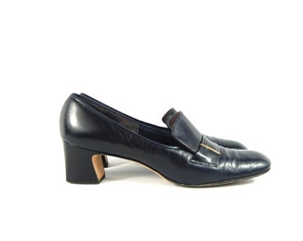 1960s 70s Navy Blue Kid Leather Pumps / Size 10 4A Narrow / Serenades by Florsheim Square Heels Square Toe Buckle Shoes Granny Early 1970s