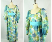 70s Floral Maxi Hippie Dress XS Small 32 Bust Green Blue White Floral Pattern Poets Cuffed Festival Gunne Sax Style