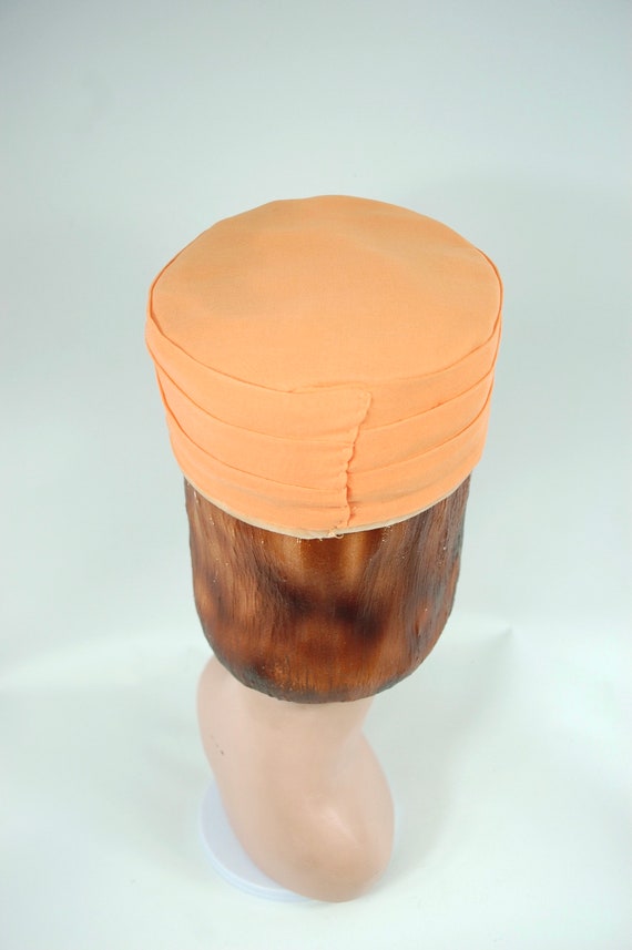 Marvelous 1960s Peach Orange Pillbox Hat / Small … - image 4