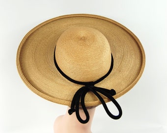 1940s Wide Brimmed Straw Picture Hat / Natural Straw 40s Cartwheel Sun Hat Black Velvet Ribbon