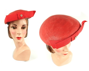 1940s Red Straw Hat / Spring Late 40s Summer Platter Beret Small Brimmed Hat
