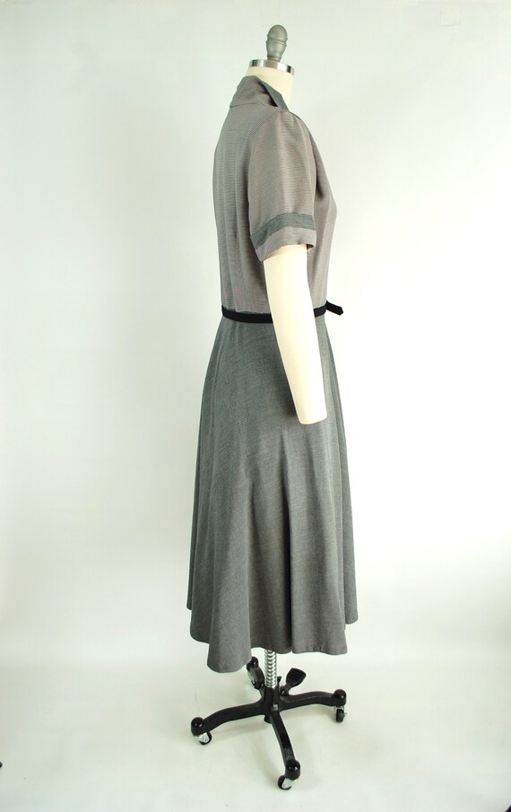 1940s 1950s Pinstriped Day Dress / 30 Waist / Lat… - image 7