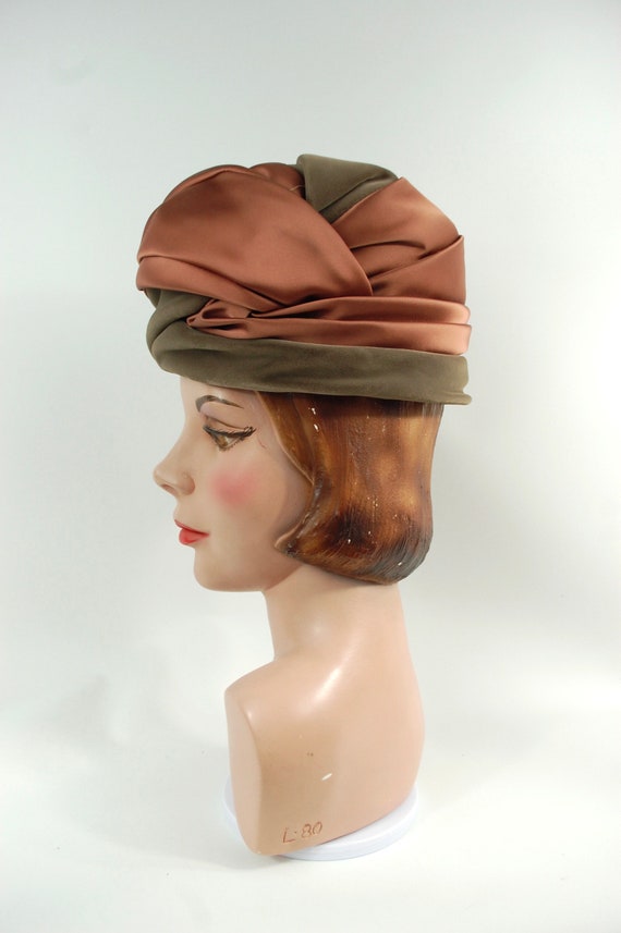 1960s Brown Velvet and Satin Turban Style Hat - M… - image 7