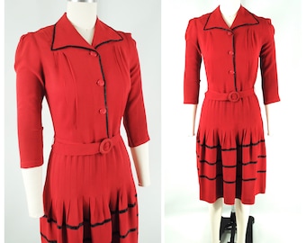 Mid 1940s Red Black Crepe Dress / Petite Small / Puffed Shoulders Pleated Skirt WWII Era Kabro-Lane