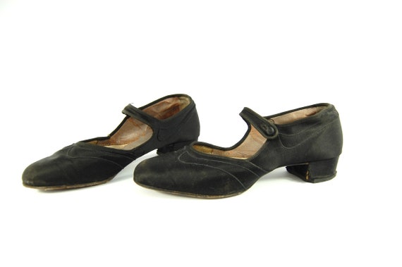 1920s Black Satin Mary Janes // Size 8 9 // Low Heel 20s 30s - Etsy Denmark