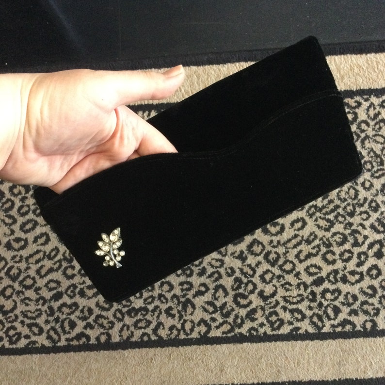 1940s 1950s Clutch Purse / Black Velvet Rhinestone Paris image 7