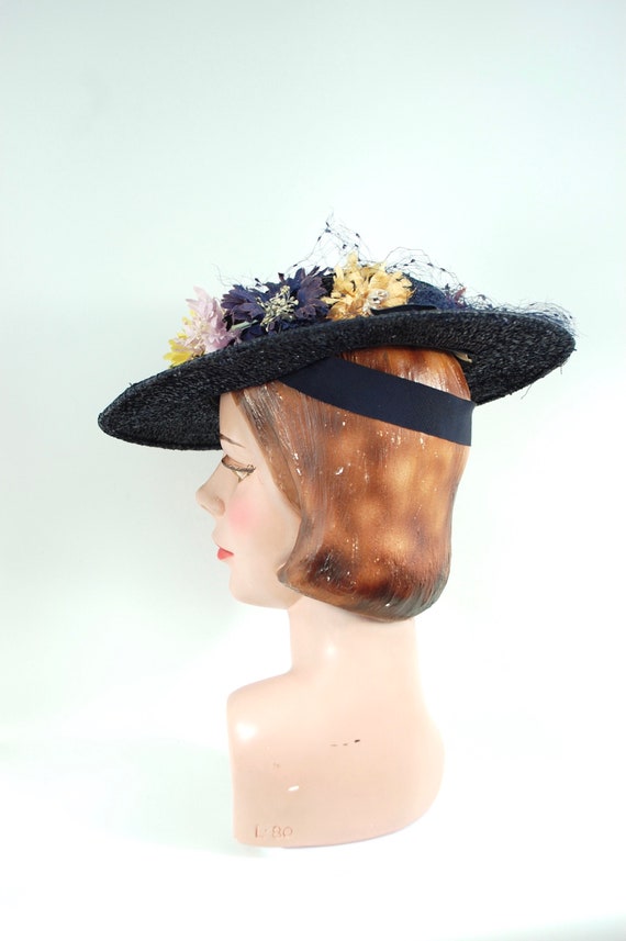 1930s Navy Floral Saucer Hat / Tilted Jaunty Spri… - image 4