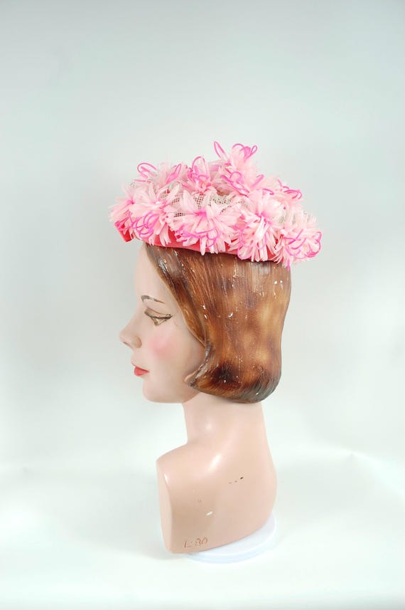 1960s Whimsical Pink Pillbox Hat Floral Pillbox Hat Spring  display picture 2