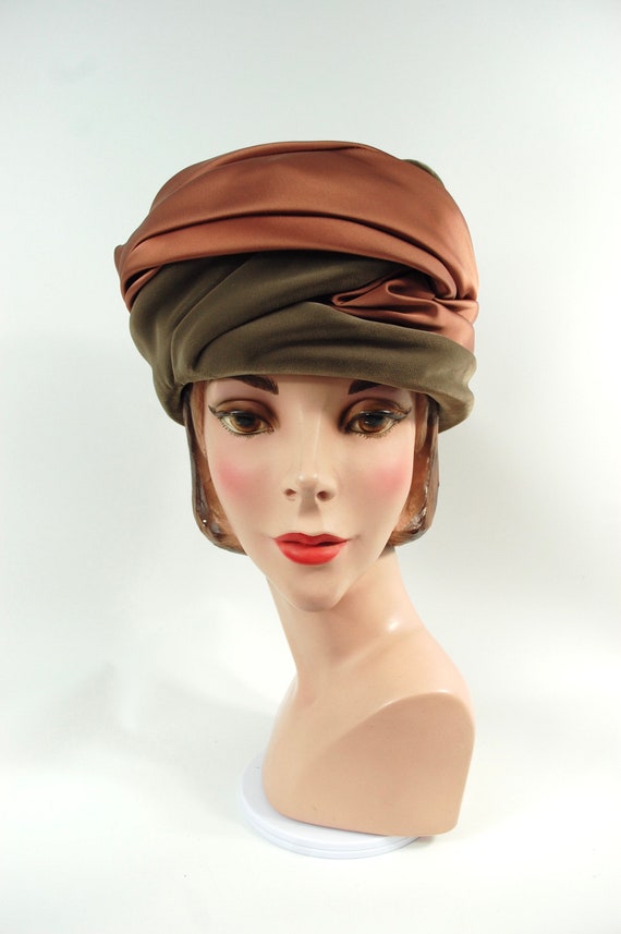 1960s Brown Velvet and Satin Turban Style Hat - M… - image 4