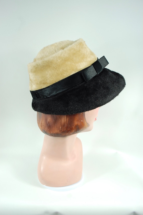 1960s Beige and Black Fur Felt Cloche Hat by Bran… - image 7