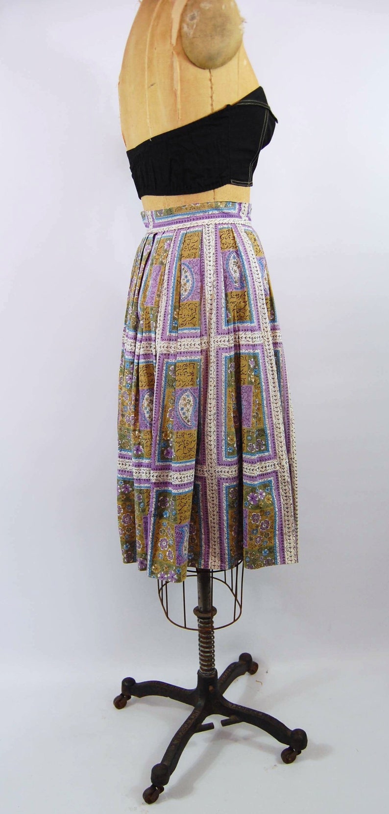 50s 60s Lavender floral Skirt  23 Waist  Floral purple and green 50s Cotton Skirt Robarre Fabric Inc early 1960s Stripes and Florals