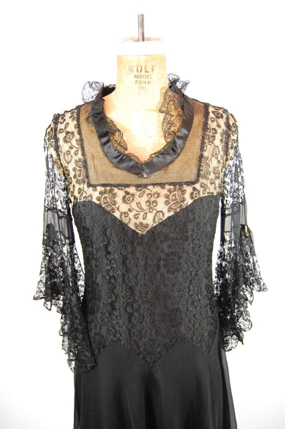 20s 30s Black Lace Flapper Dress - Gothic / 37 Bu… - image 5