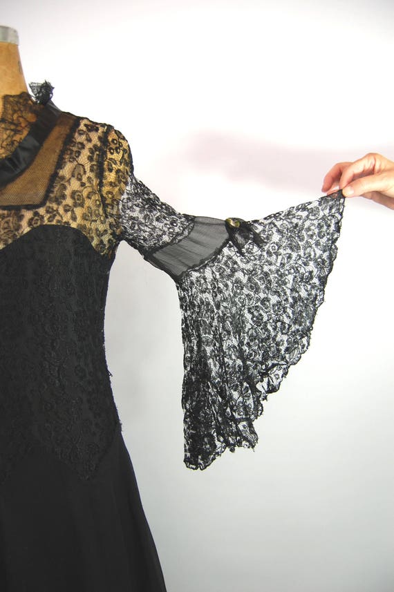 20s 30s Black Lace Flapper Dress - Gothic / 37 Bu… - image 3