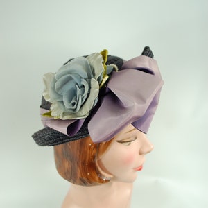 Late 1940s Straw Floral Hat / Face Framing Wide Brimmed 40s Straw Bonnet Summer Blue Indigo Purple Lavender Flowers image 5