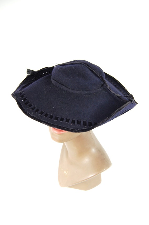 1930s 40s Navy Felt Wide Brimmed Hat / Tilt Platt… - image 6