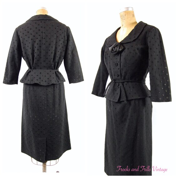 50s Fitted Black Ladies Suit / 27 -28 Waist / Pepl