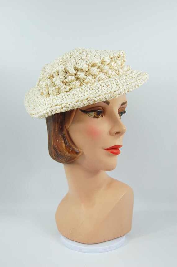 1950s Knit Purse and Hat Set Ivory and gold - Mat… - image 6