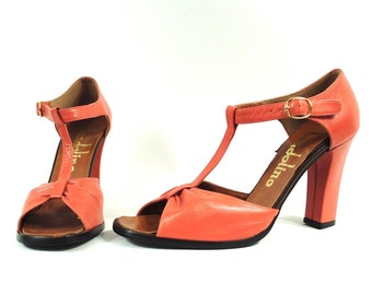Deadstock 1970s T Strap Pumps / size 8 1/2 Narrow / Open Toe Metallic Peach Orange Bandolino Made in Italy Disco 4 inch high heels