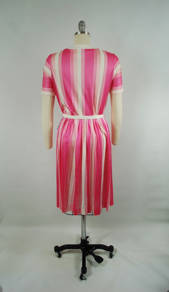Mid 1960s Day Dress / 28 - 29 waist / Pink White … - image 4