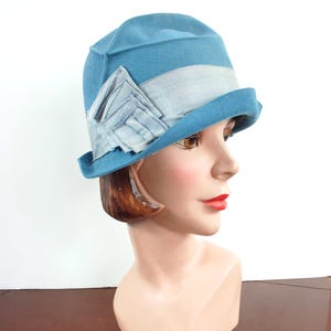 Late 1920s Early 1930s Blue Felt Cloche Hat / Flapper Hat Art Deco Helmet with Small Brim by Models of Fashion