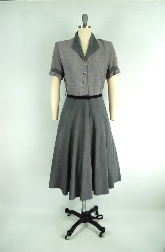 1940s 1950s Pinstriped Day Dress / 30 Waist / Lat… - image 3