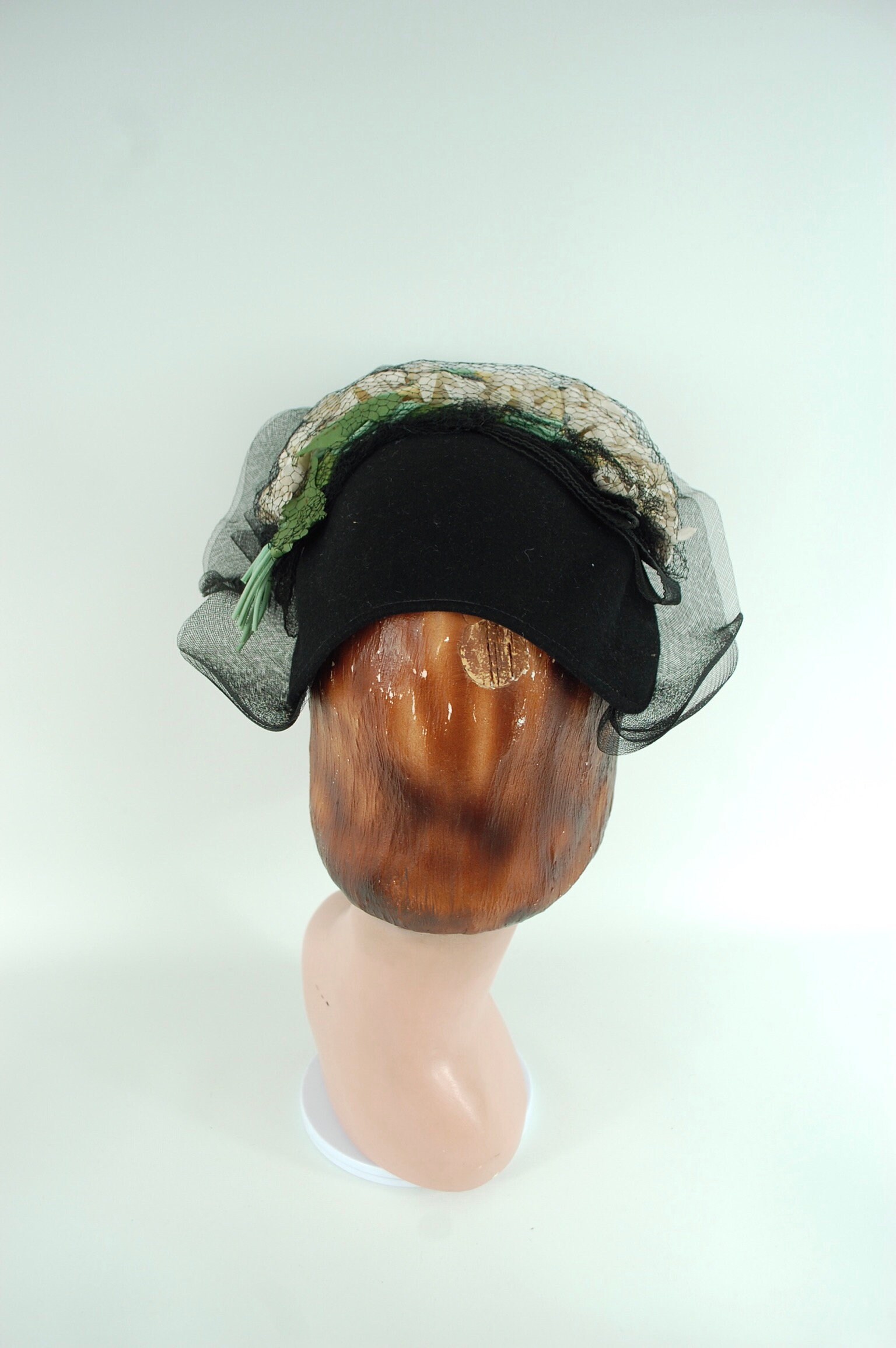 Vintage 40’s 50’s Black Hat White Cream Floral Accents Women’s Flowers Cap Vintage Black Hat with Small Flowers, Straw with Velvet late  main image 4
