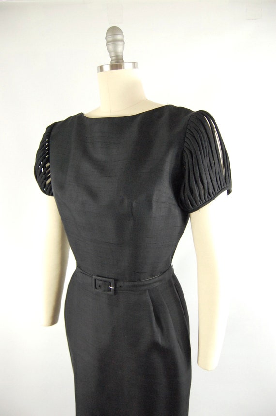 1950s Black Silk Wiggle Dress / 27 - 28 Waist / U… - image 5