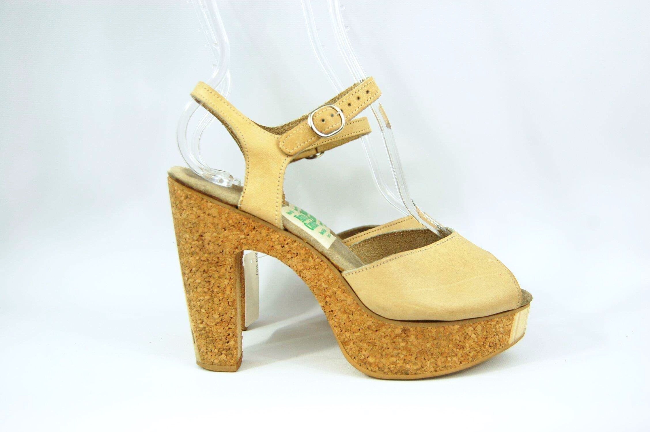 size 12 wide width heels