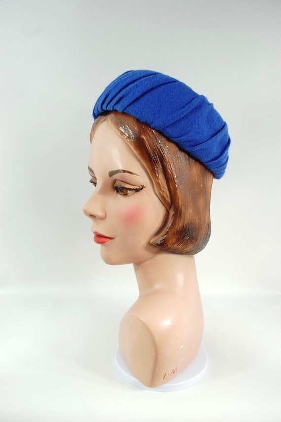 1960s Blue Pillbox Hat / Wool Jersey Bright Blue … - image 9