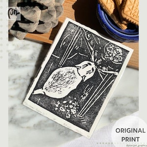 Gatto goloso, stampa in rilievo fatta a mano, illustrazione semplice e divertente stampata a mano, decorazione da parete minimalista, idea regalo per golosi.