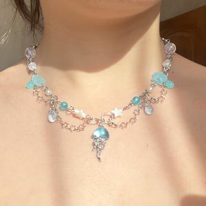 Handmade Ocean Fantasy Necklace – Blue Jellyfish & Star Charm Jewelry, Mermaidcore Aesthetic, Kawaii Celestial Gift Y2K Frutiger Aero