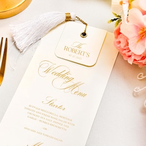 Indywidualne menu weselne z kartkami na miejsca - Dekoracje stołów, spersonalizowane menu weselne, menu w złotej folii, menu w srebrnej folii, menu dla gości