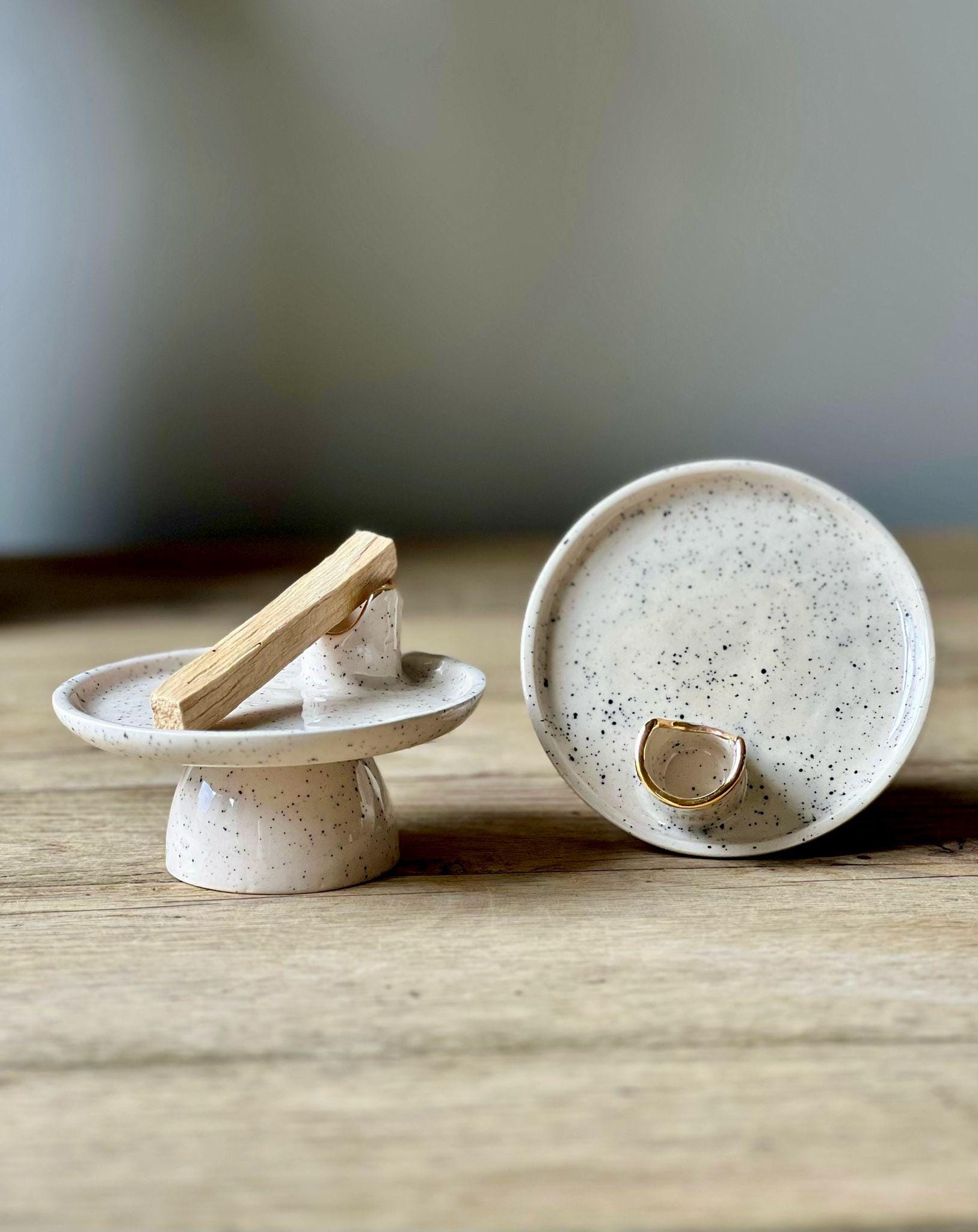 Handmade Ceramic Palo Santo Holder: Minimalist White Incense