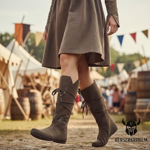 Medeltida mocka-snörstövlar – vikingaskor, renässansskor, lajvkostymstövlar, fantasy-cosplay, keltiska stövlar i omlott