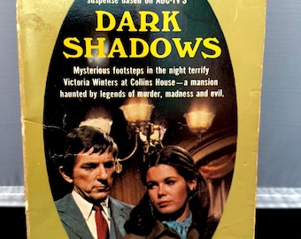Dark Shadows by Marilyn Ross 1968 paperback