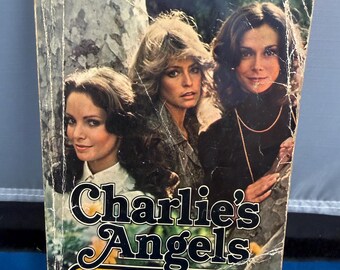 Charlie’s Angels - 1st edition paperback 1977 by Max Franklin - first in series of TV novelizations