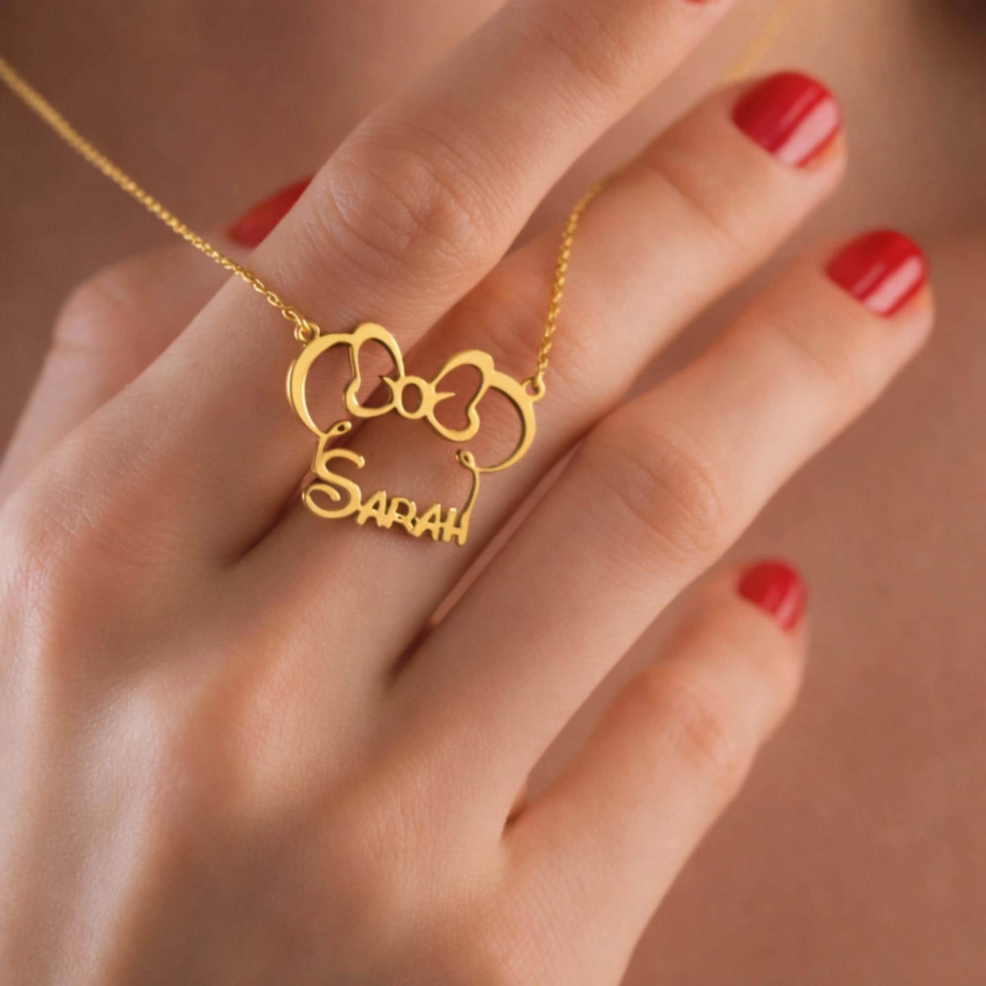 Minnie Name Necklace - Etsy Canada