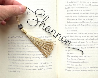 Personalized Wire Name Bookmark with Tassel – Custom Gift for Book Lovers, Teachers, Bridesmaids