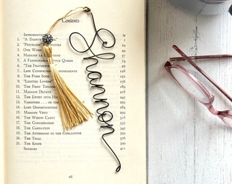 Personalized, Unique Wire Name Bookmark, Custom Book Lover Gift with Tassel & Bead, Perfect for Best Friends, Teachers, Bookworms, Birthdays